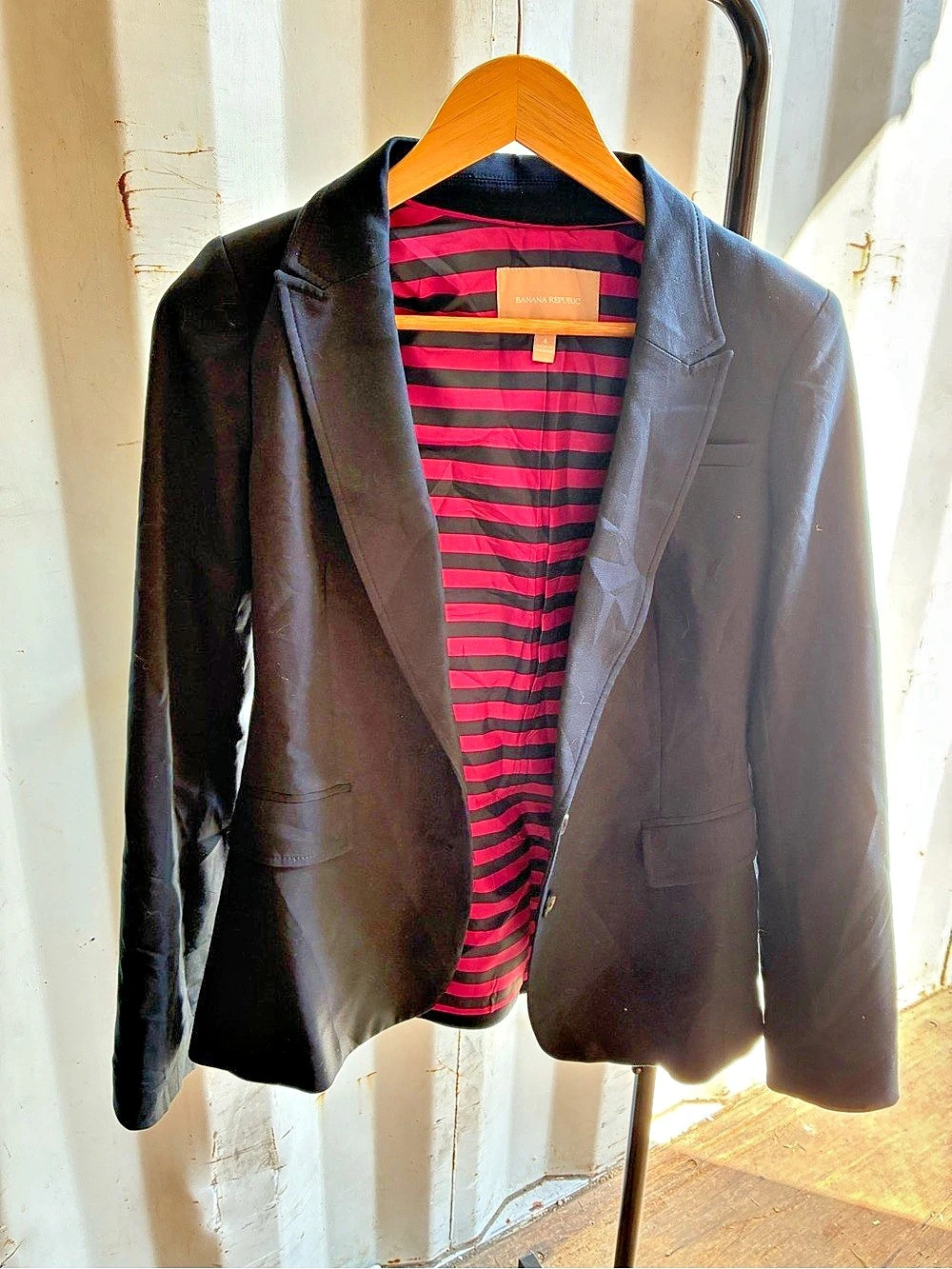 Banana Republic Striped Blazer in Navy & Pink Size 4 Like New